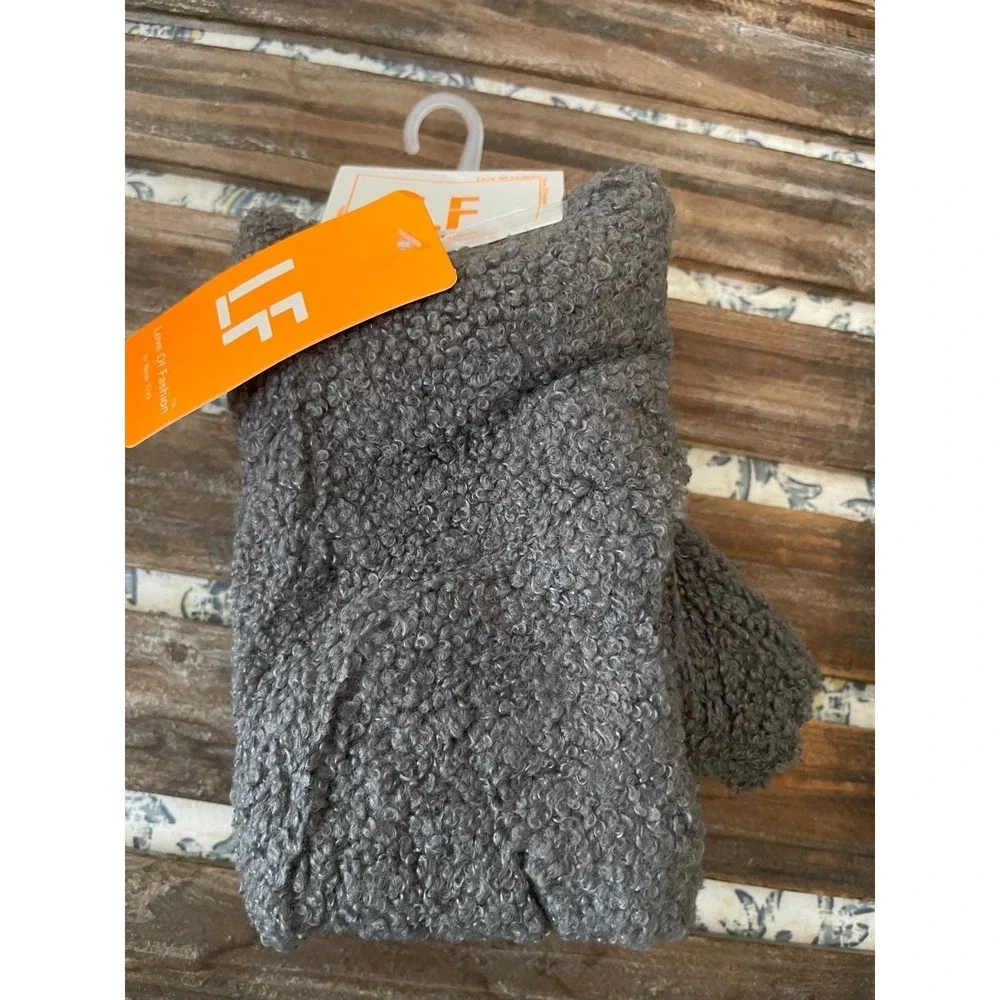LF Love Of Fashion Gray Sherpa Mittens NWT Faux Shearling Winter Gloves Charcoal